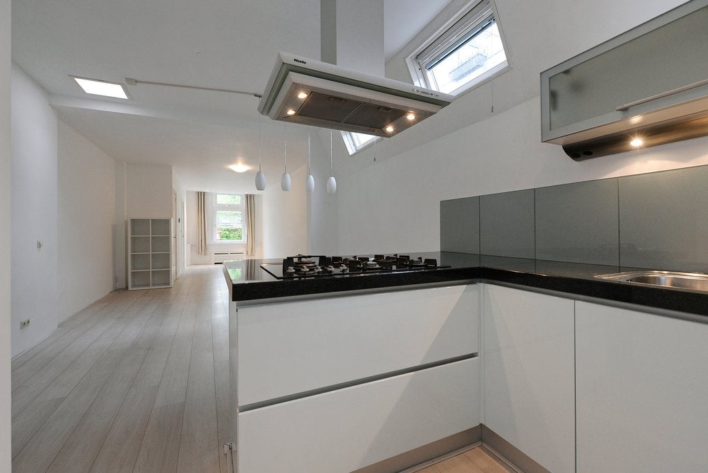 Tussenwoning te huur: Oostplantsoen 11, Delft