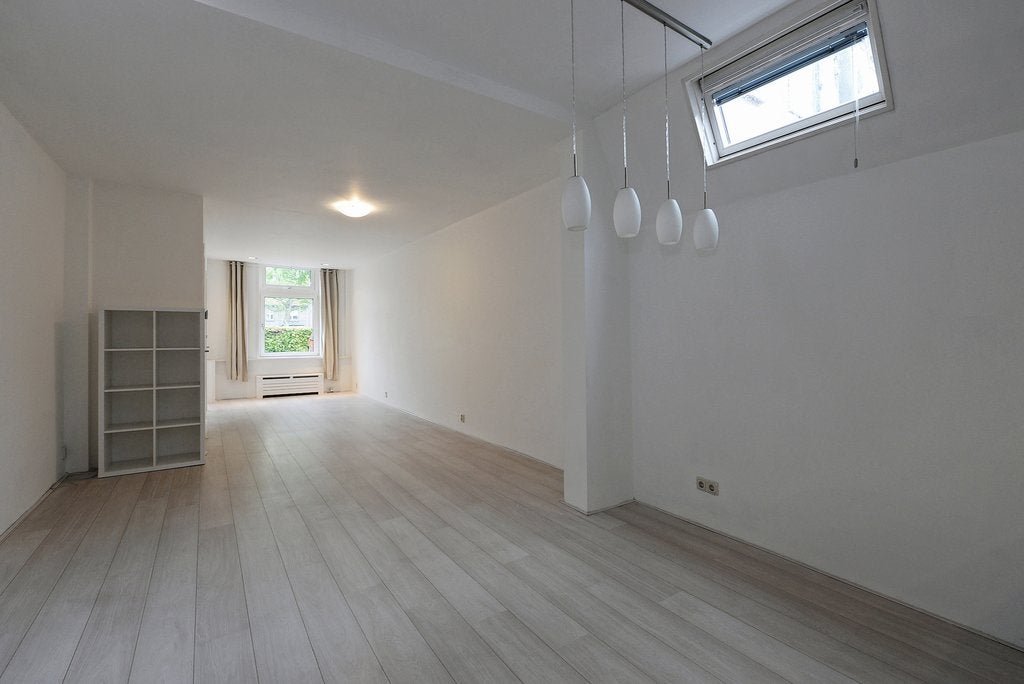 Tussenwoning te huur: Oostplantsoen 11, Delft