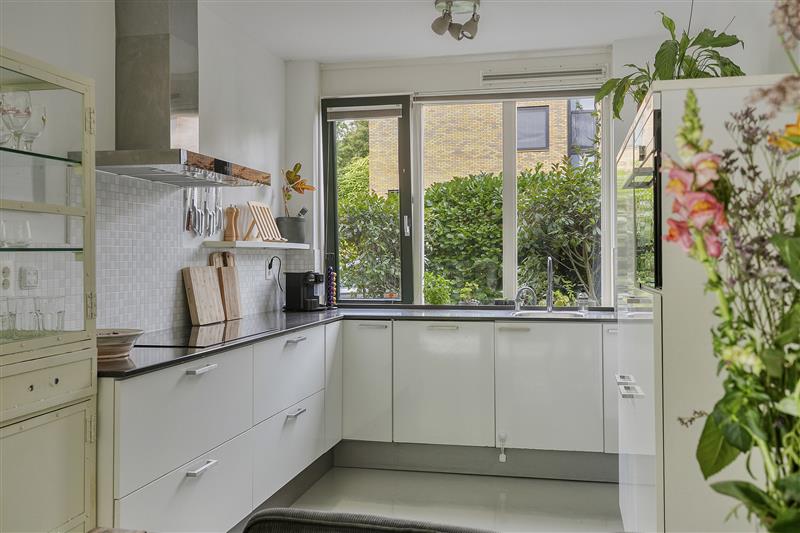 Tussenwoning te koop: Marjoleinstraat 199, Amsterdam