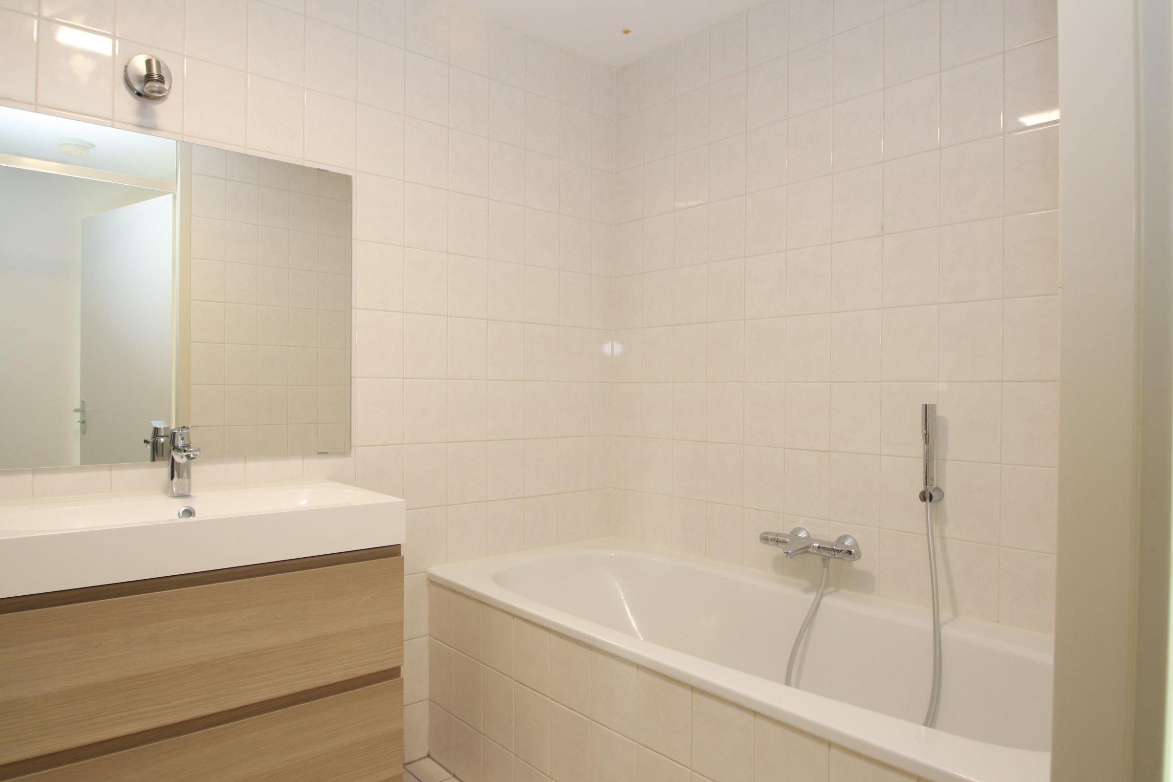Woning te huur: Jan van Duivenvoordestraat, Amsterdam