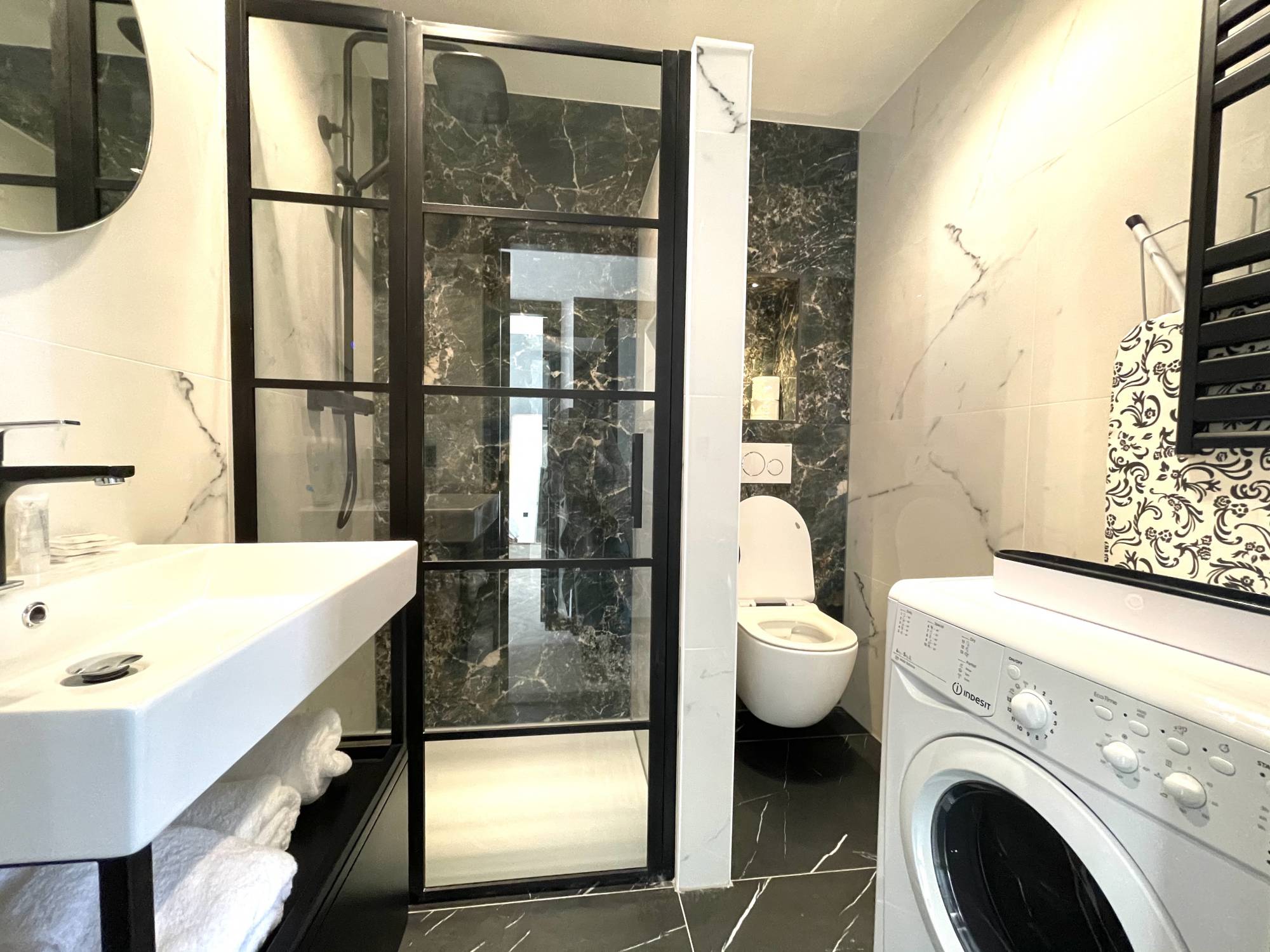 Te huur Appartement Hoogstraat in Rotterdam