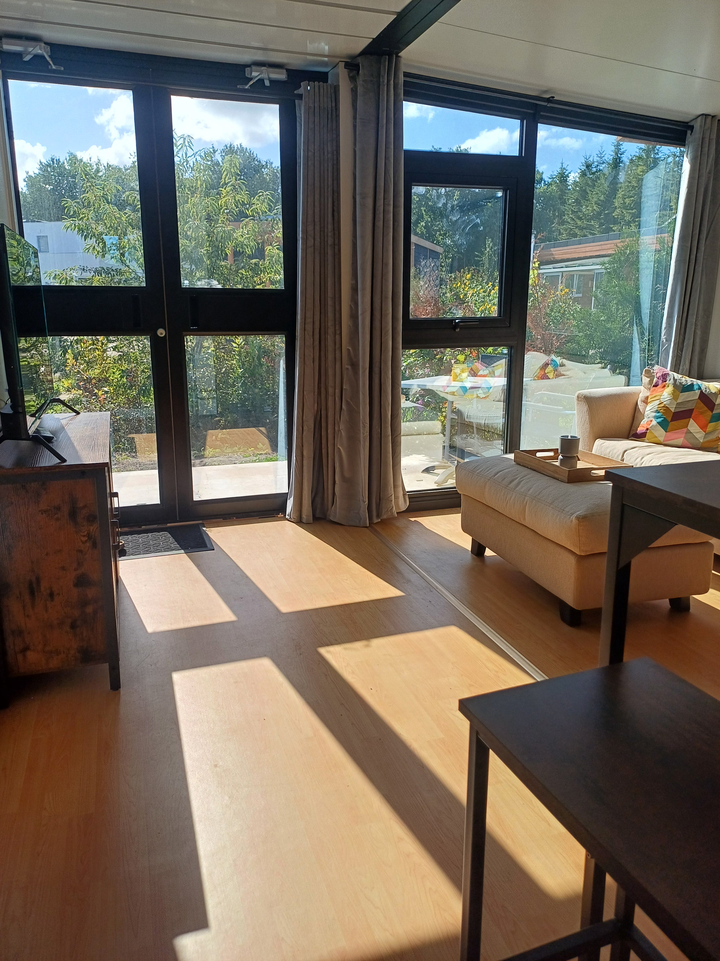 Woning te huur: Oeverwalweg, Almere