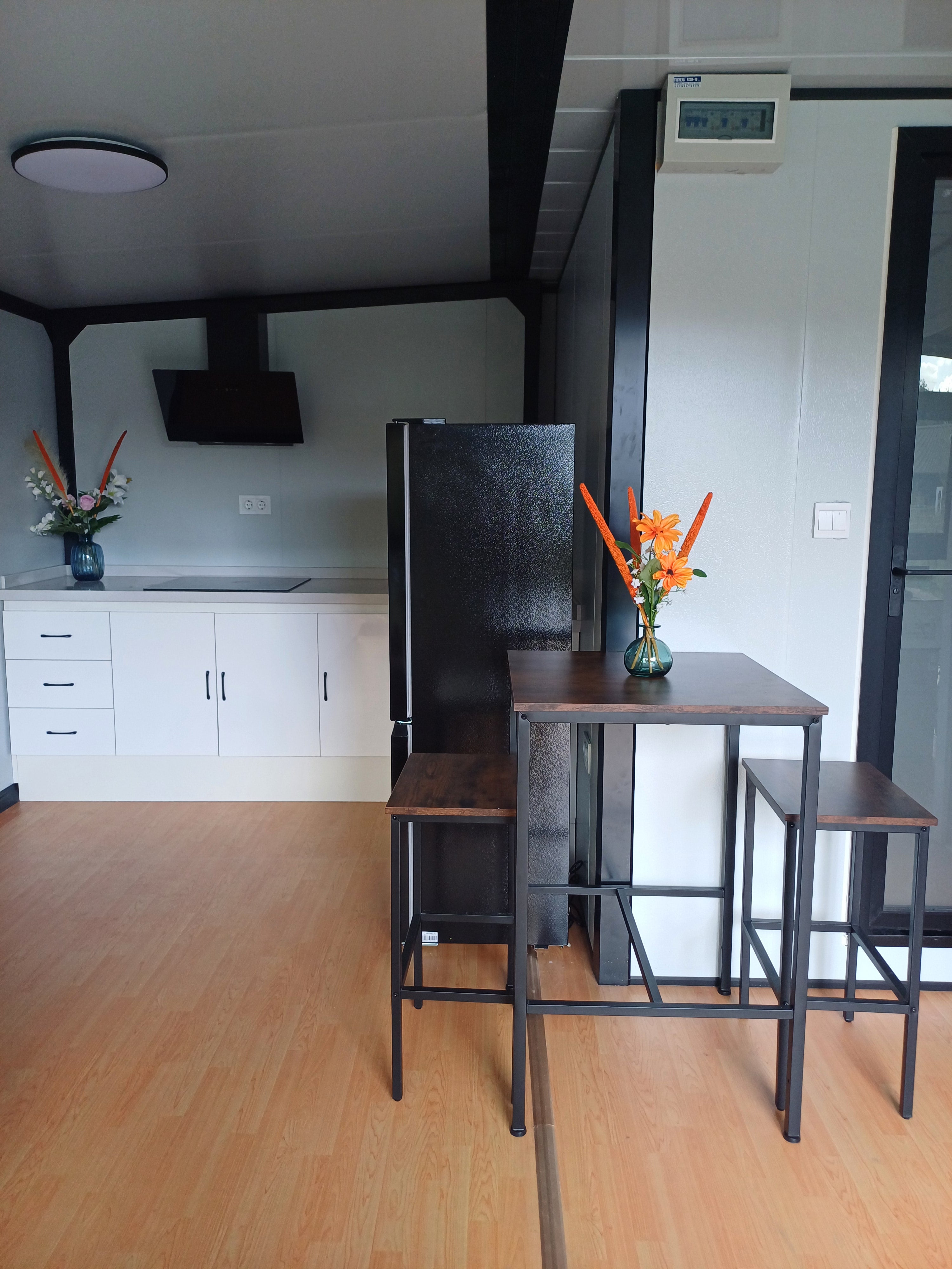 Woning te huur: Oeverwalweg, Almere
