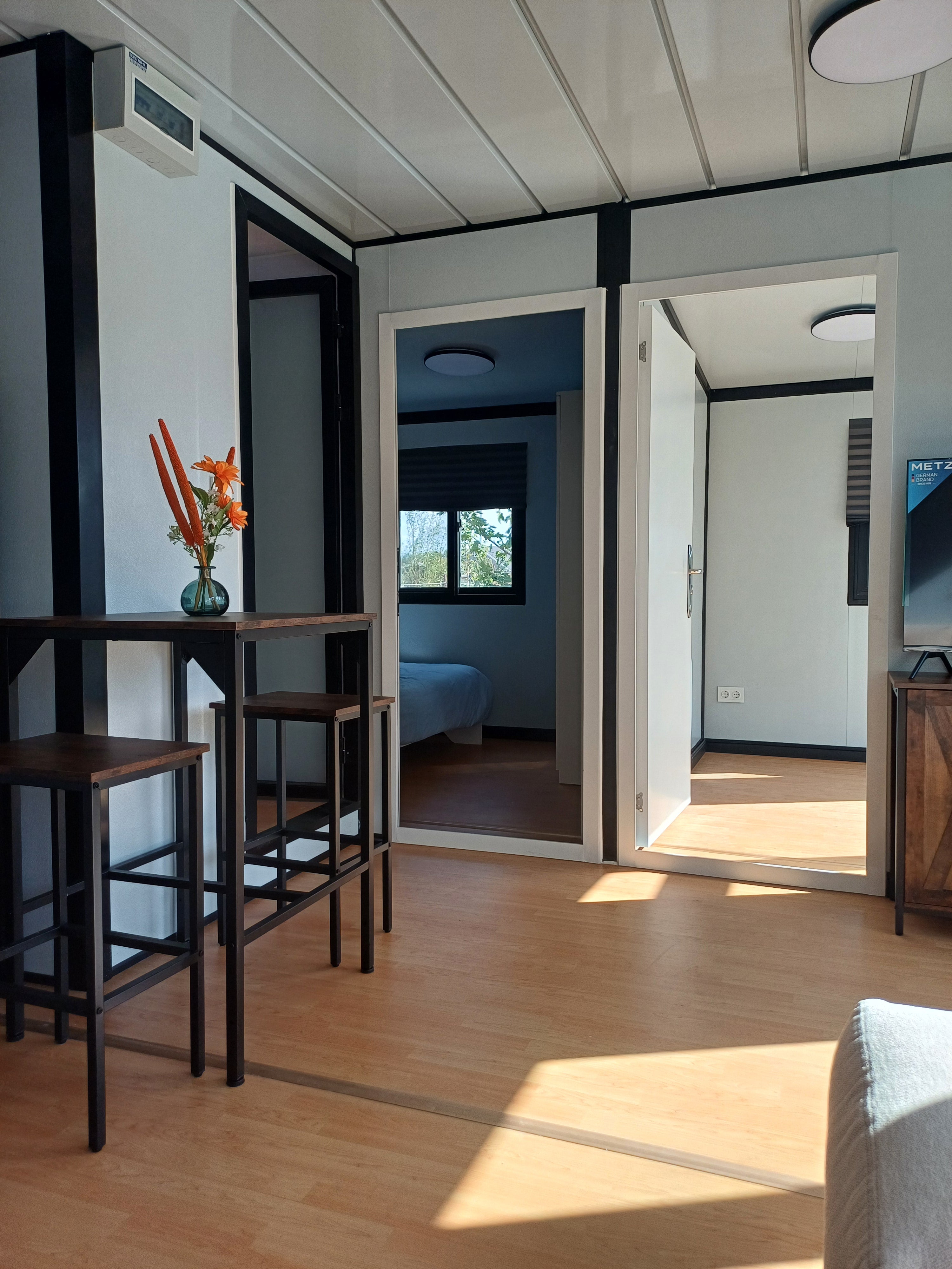 Woning te huur: Oeverwalweg, Almere