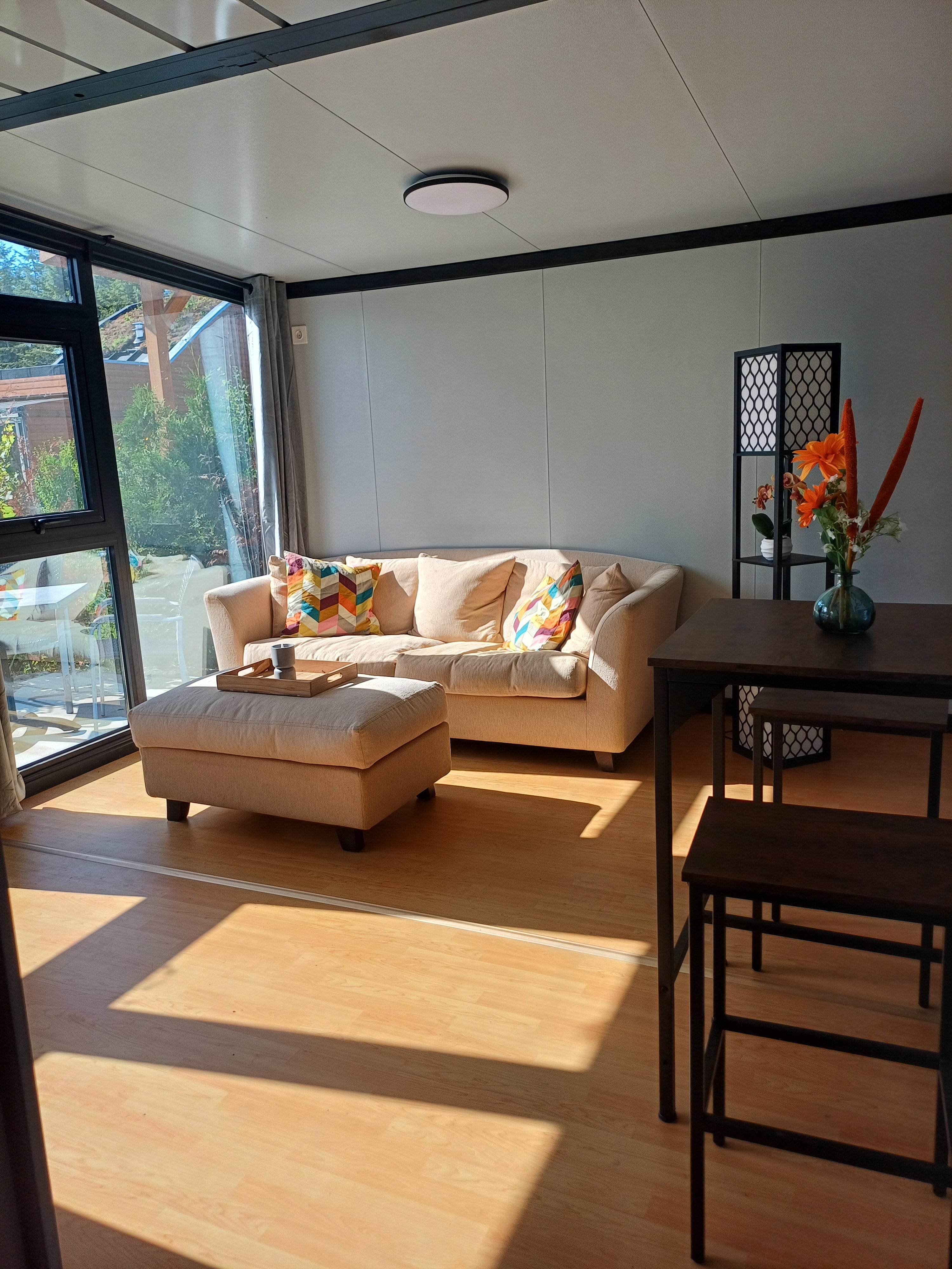 Woning te huur: Oeverwalweg, Almere