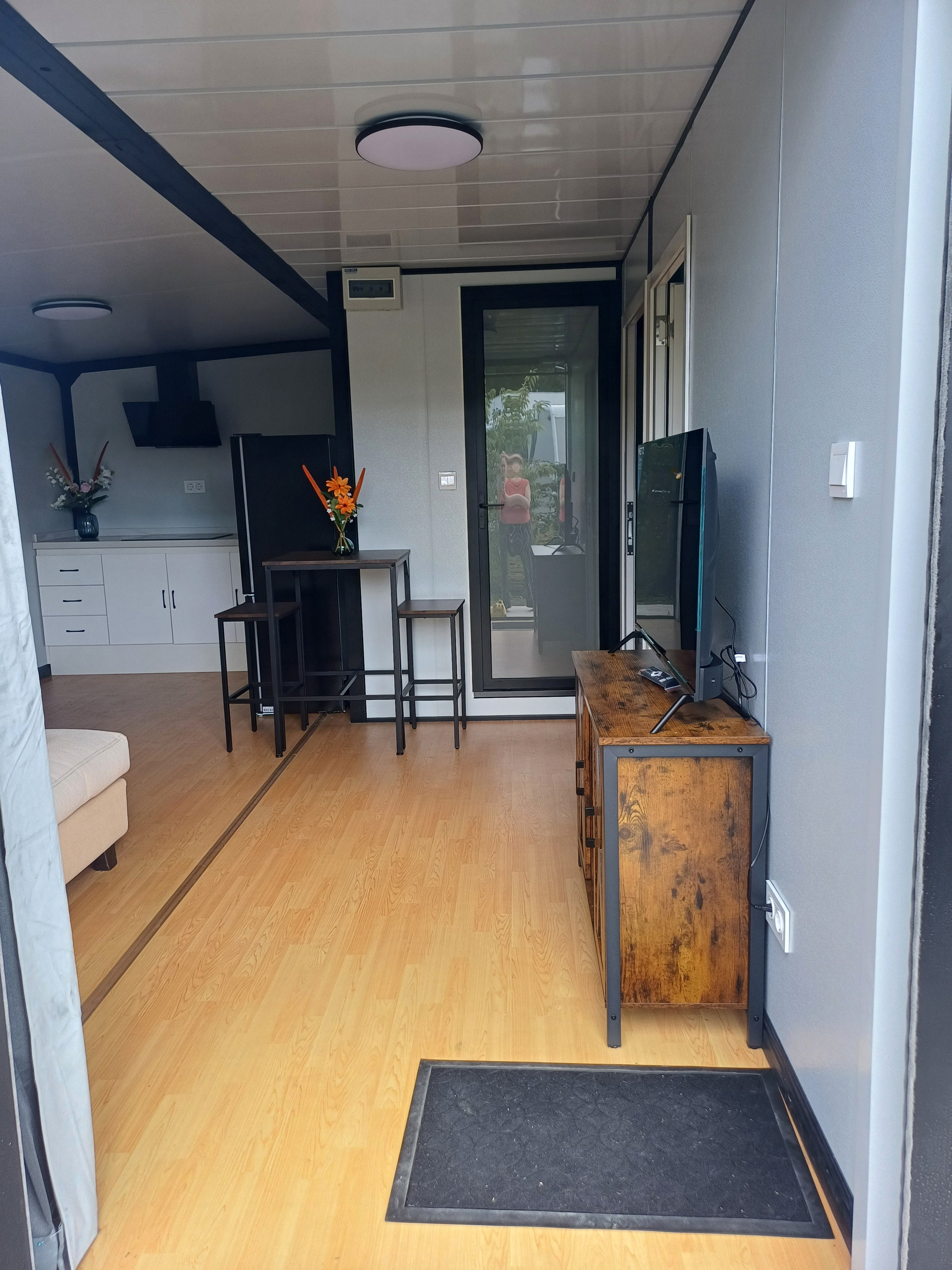 Woning te huur: Oeverwalweg, Almere