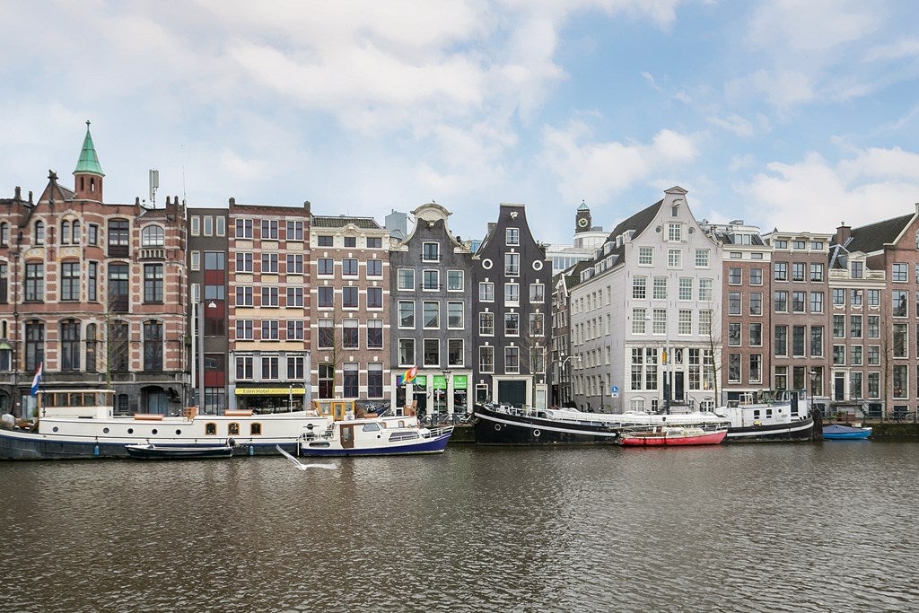 Flat Amstel 140 C