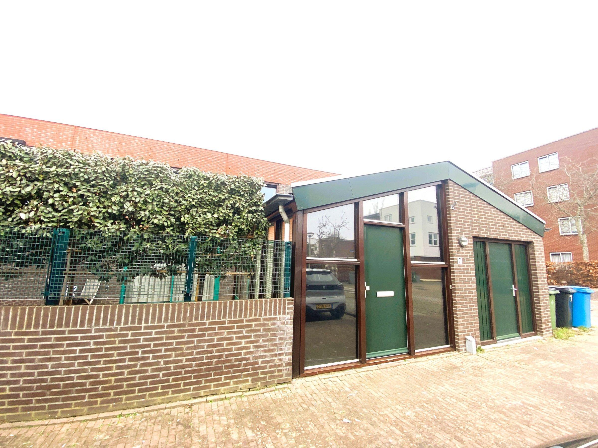 Woning te huur: Schoorsteen, Aalsmeer