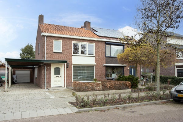 Huis Hoogepat 65 in Veldhoven