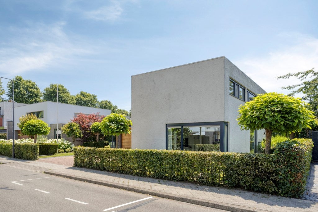 Vrijstaande woning te koop: Savelsbosch 16, Maastricht