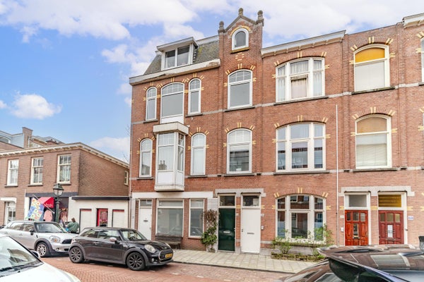 Flat Van Beuningenstraat 56