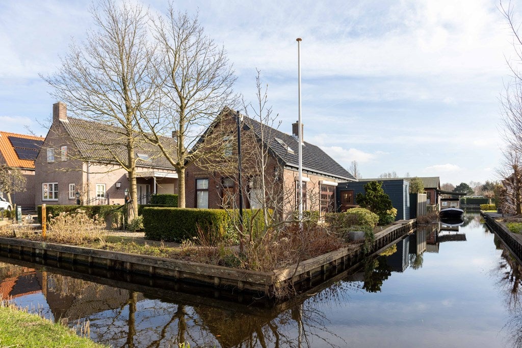 Vrijstaande woning te koop: Uiterweg 343, Aalsmeer
