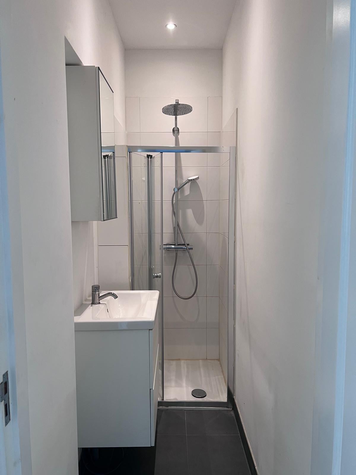 Appartement te huur: Mathenesserweg 27A-01, Rotterdam