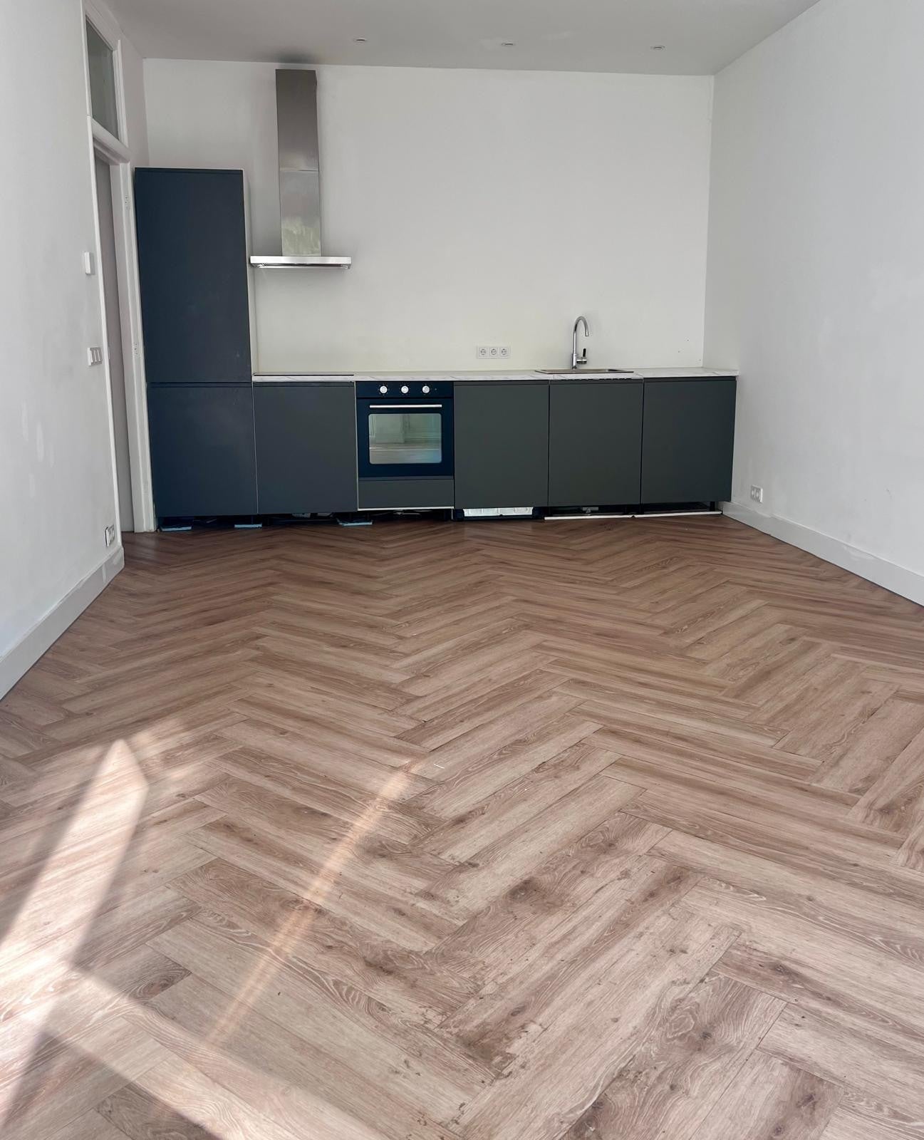 Appartement te huur: Mathenesserweg 27A-01, Rotterdam