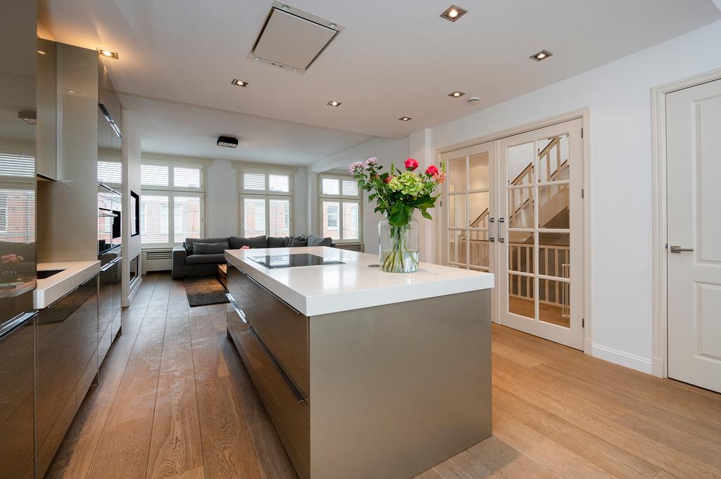 Te huur Appartement Koninginneweg in Amsterdam