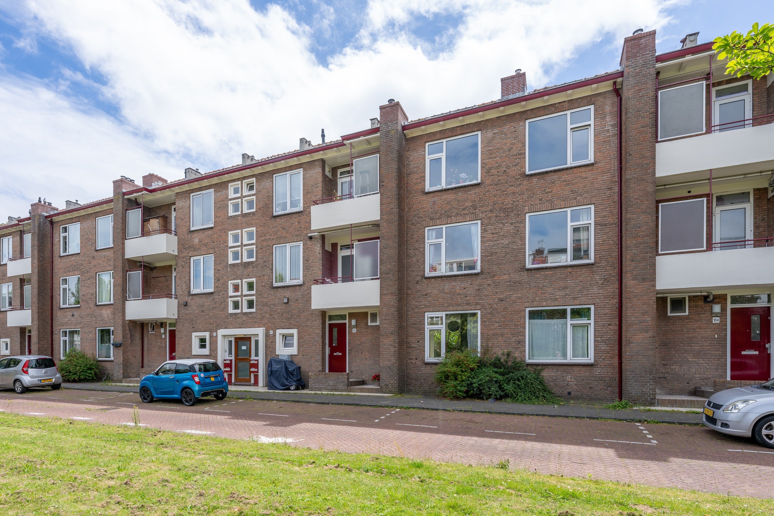 Appartement Esther de Boer-van Rijkstraat 182 in Amsterdam