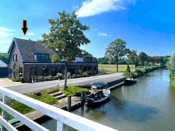 Huis K Linschoten Westzijde in Linschoten