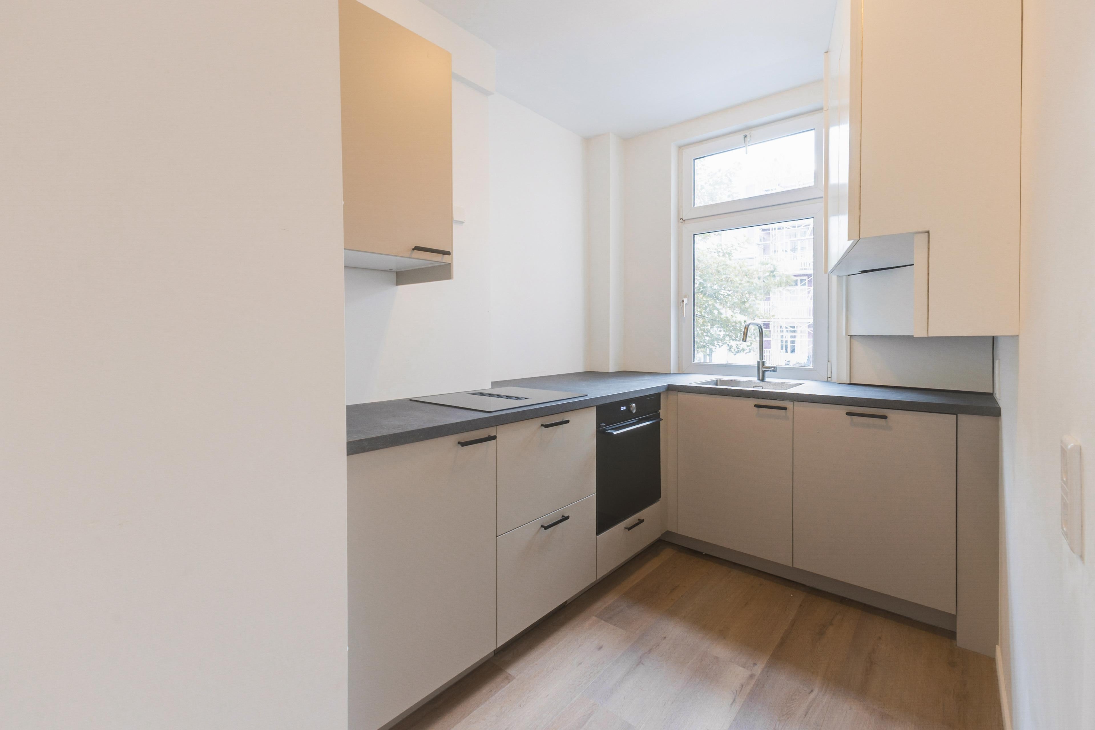Woning te huur: Ceintuurbaan, Amsterdam