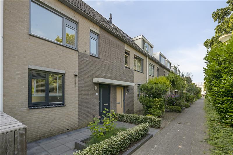 Huis J.J.P. Oudpad 19 in Amersfoort