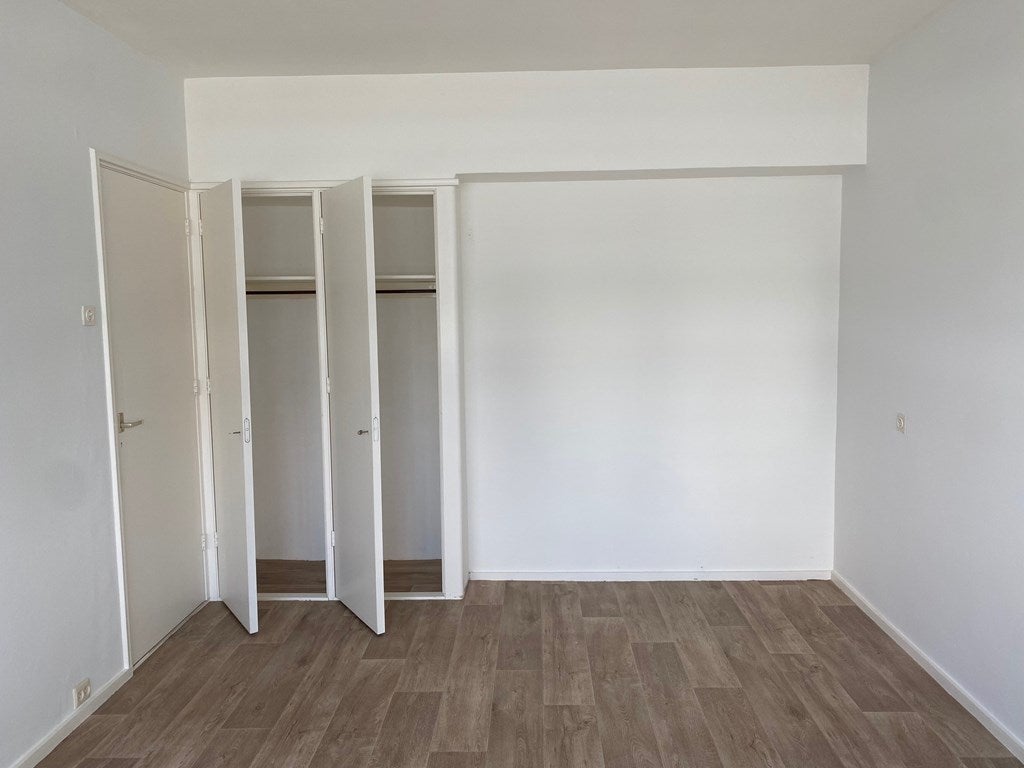 Woning te huur: Kruiskade, Rotterdam