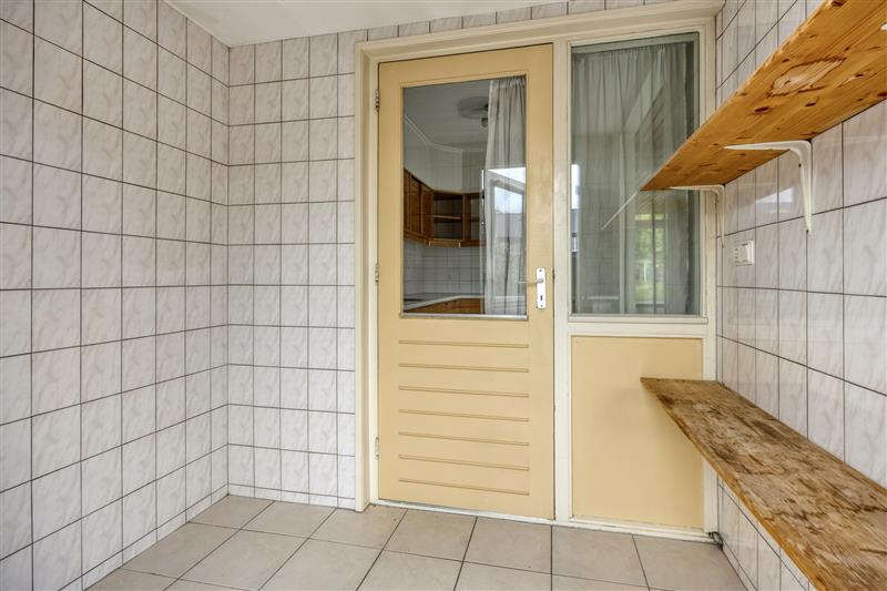 Tussenwoning te koop: Verlaatsweg 28, Rijsenhout