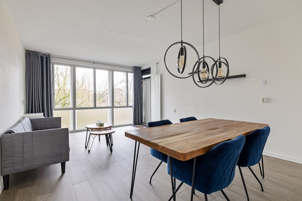 Bovenover