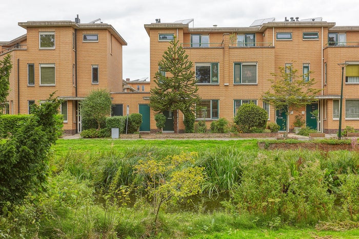 Te huur: Huis Monseigneur van Steelaan 1 A in Voorburg