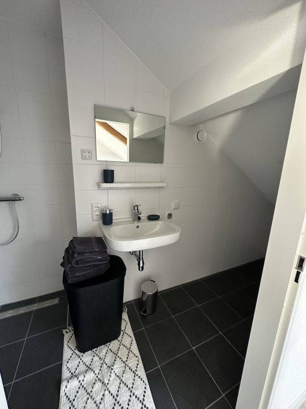 Woning te huur: Broekhovenseweg, Tilburg