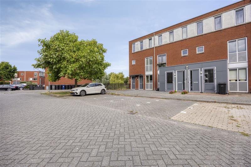 Appartement te koop: Asterixstraat 79, Almere