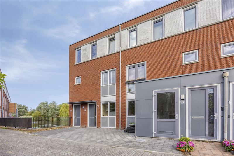 Appartement te koop: Asterixstraat 79, Almere