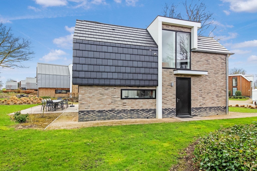 Vrijstaande woning te koop: Spijkweg 15-104, Biddinghuizen