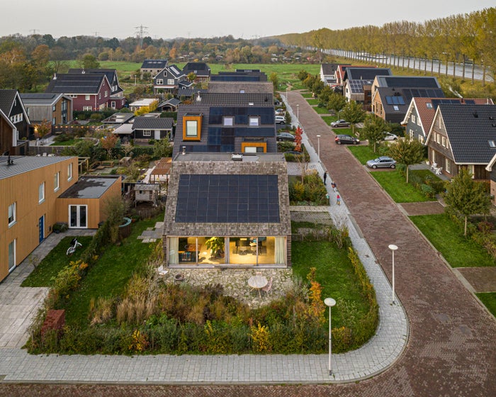 Te huur: Huis Maanhof 30 in Amsterdam