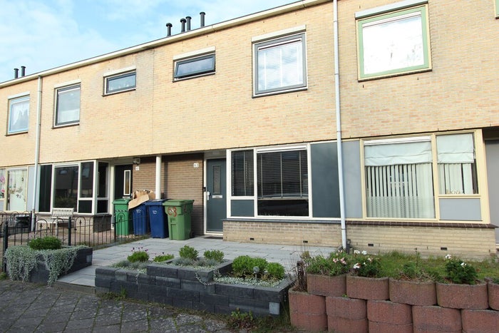 Te huur: Huis Sirtakistraat in Almere