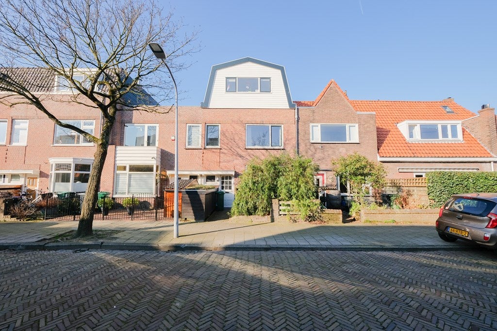 Huis Arnoldystraat 15 in Haarlem