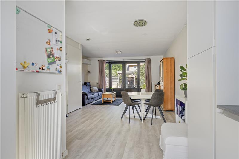 Hoekwoning te koop: Koning Hollewijnstraat 17, Almere