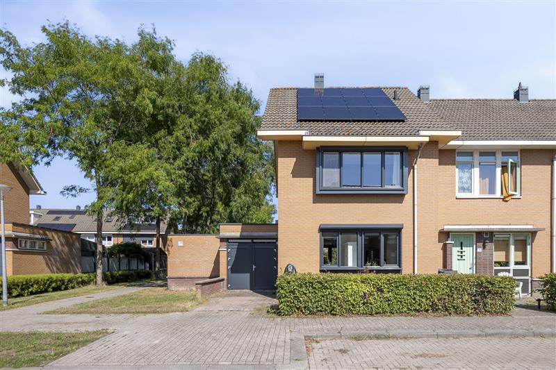 Hoekwoning te koop: Koning Hollewijnstraat 17, Almere