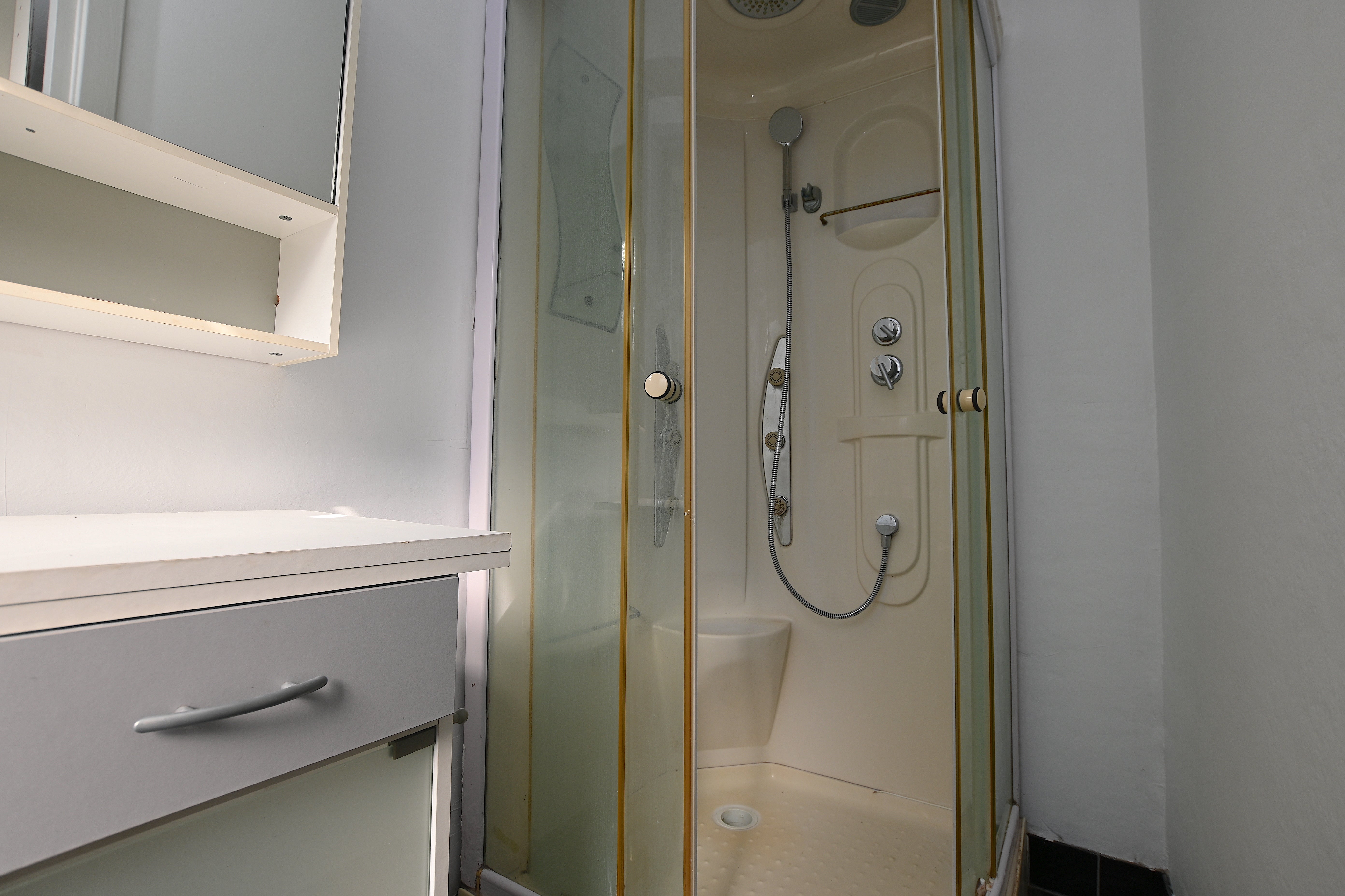 Kamer te huur: Floresplein 10A-3, Groningen