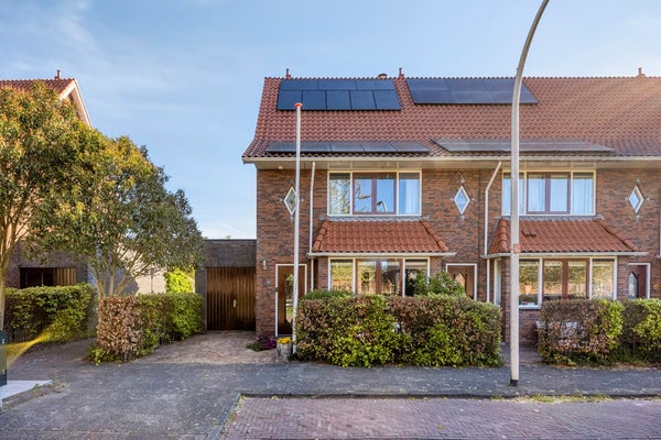 Huis Gruttosingel 58 in Den Haag