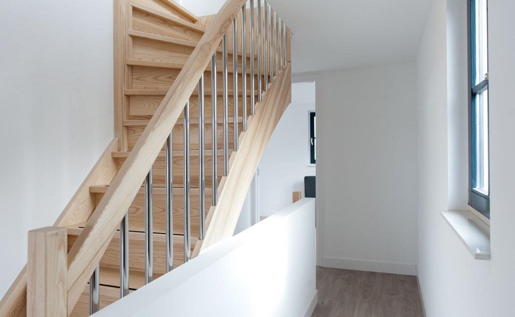 Woonhuis aan de Oud-Loosdrechtsedijk in Loosdrecht