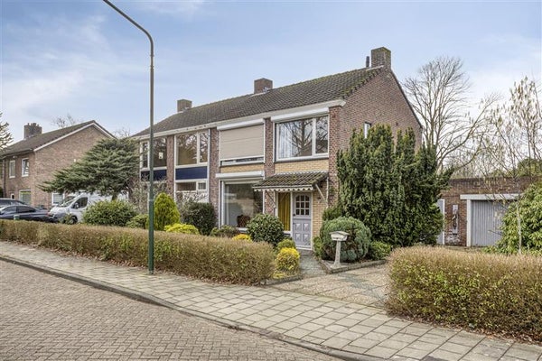 Koningin Julianastraat 4