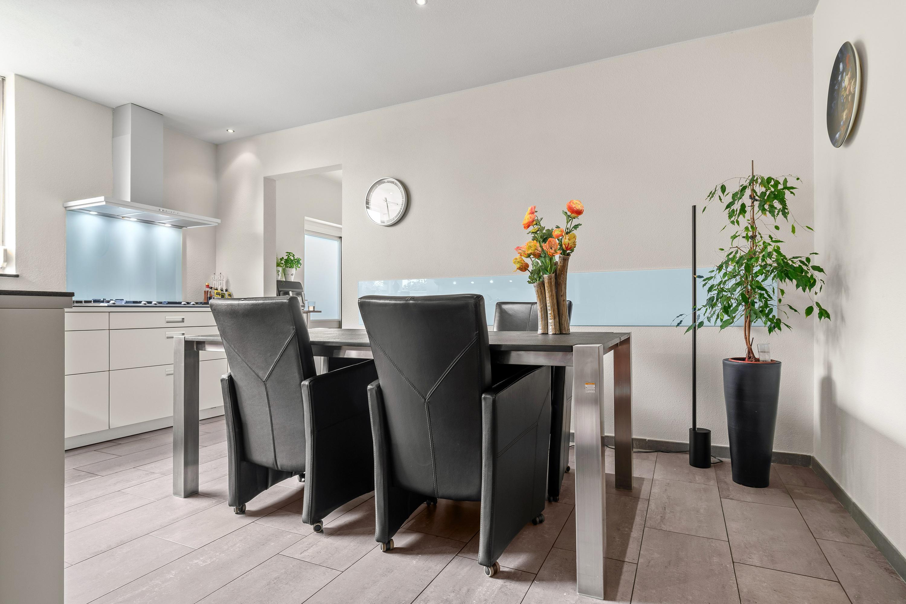 Hoekwoning te koop: Houwerstraat 45, Hoensbroek