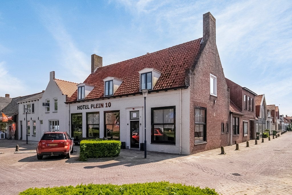 Huis Dorpsplein 10 in Zuidzande