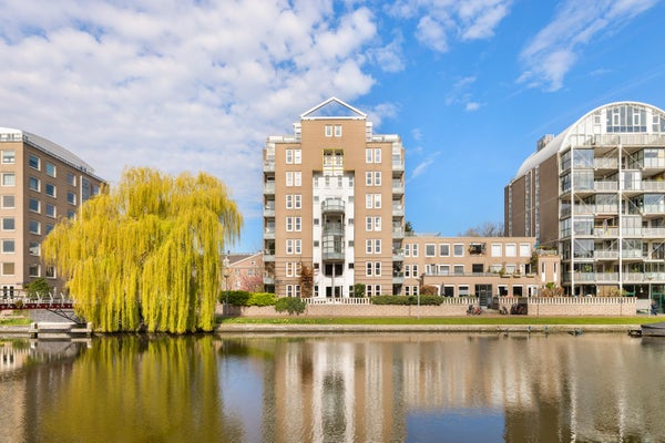 Wilhelmina Blombergplein 33 in Amsterdam
