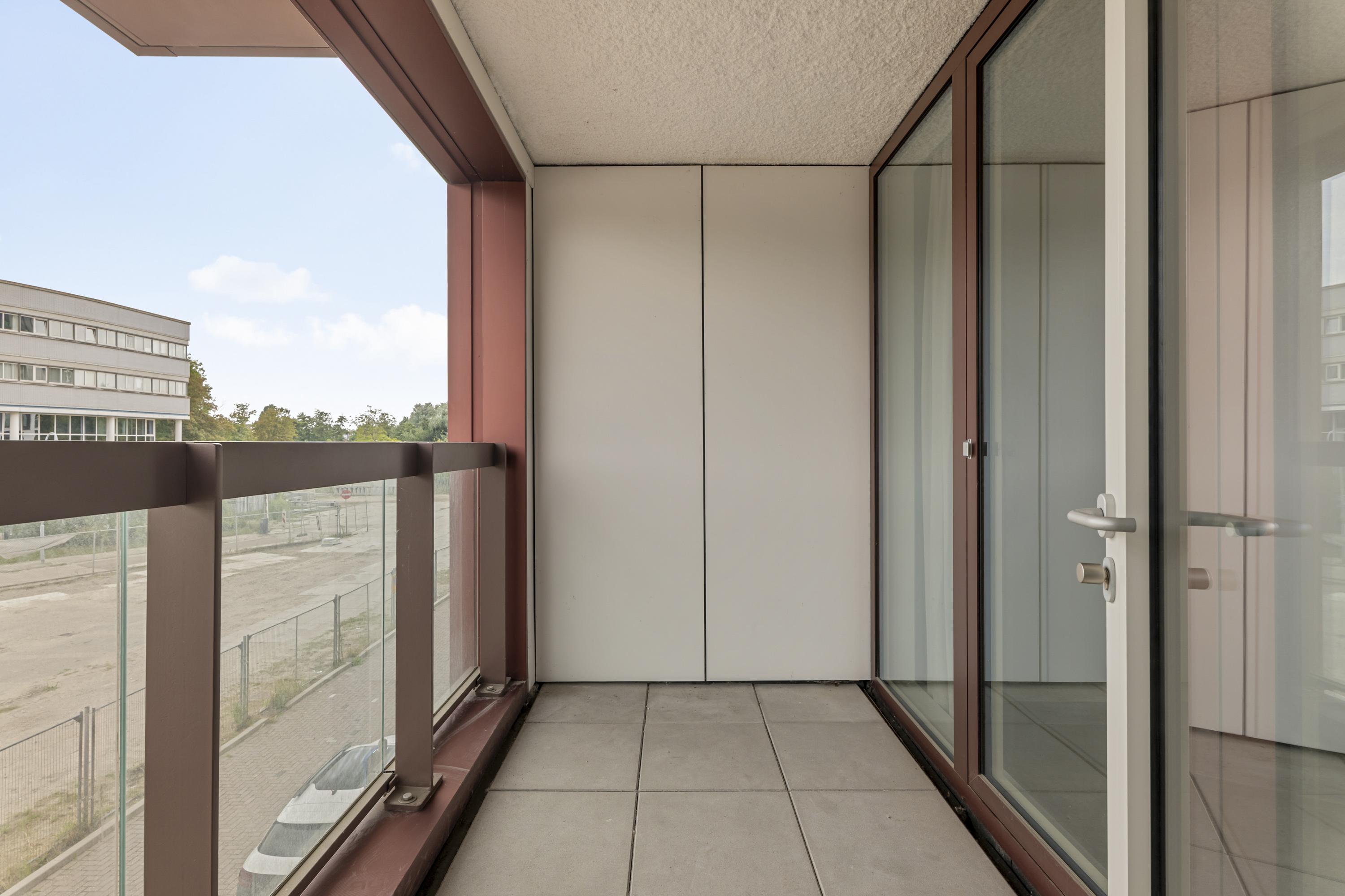 Appartement te huur: Mies Van Der Rohestraat 65, Hoofddorp
