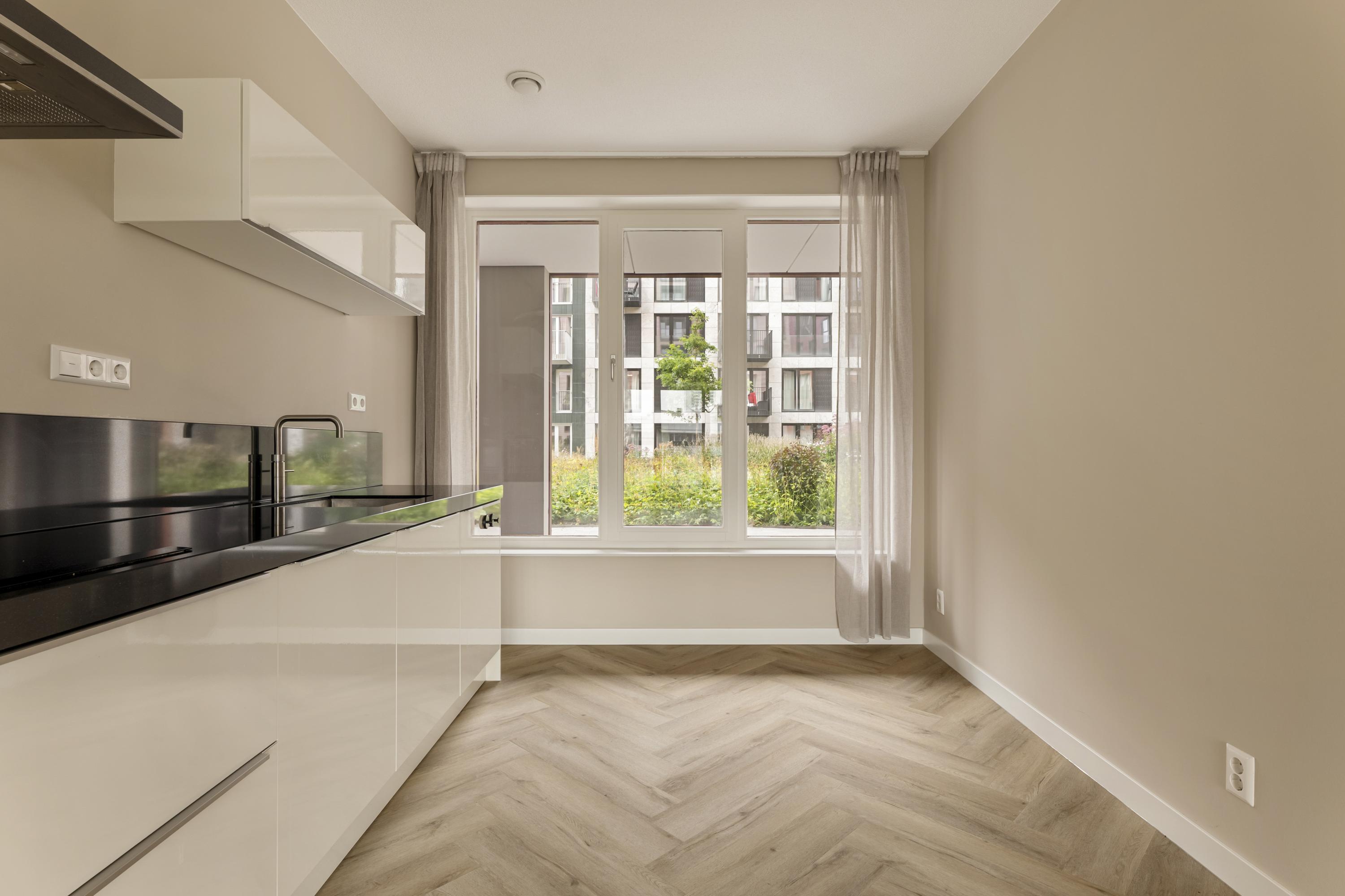Appartement te huur: Mies Van Der Rohestraat 65, Hoofddorp