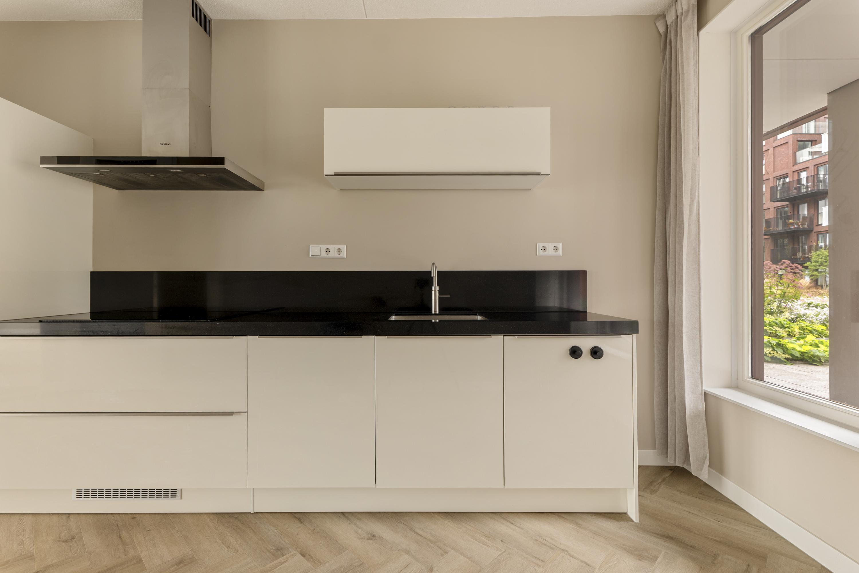 Appartement te huur: Mies Van Der Rohestraat 65, Hoofddorp
