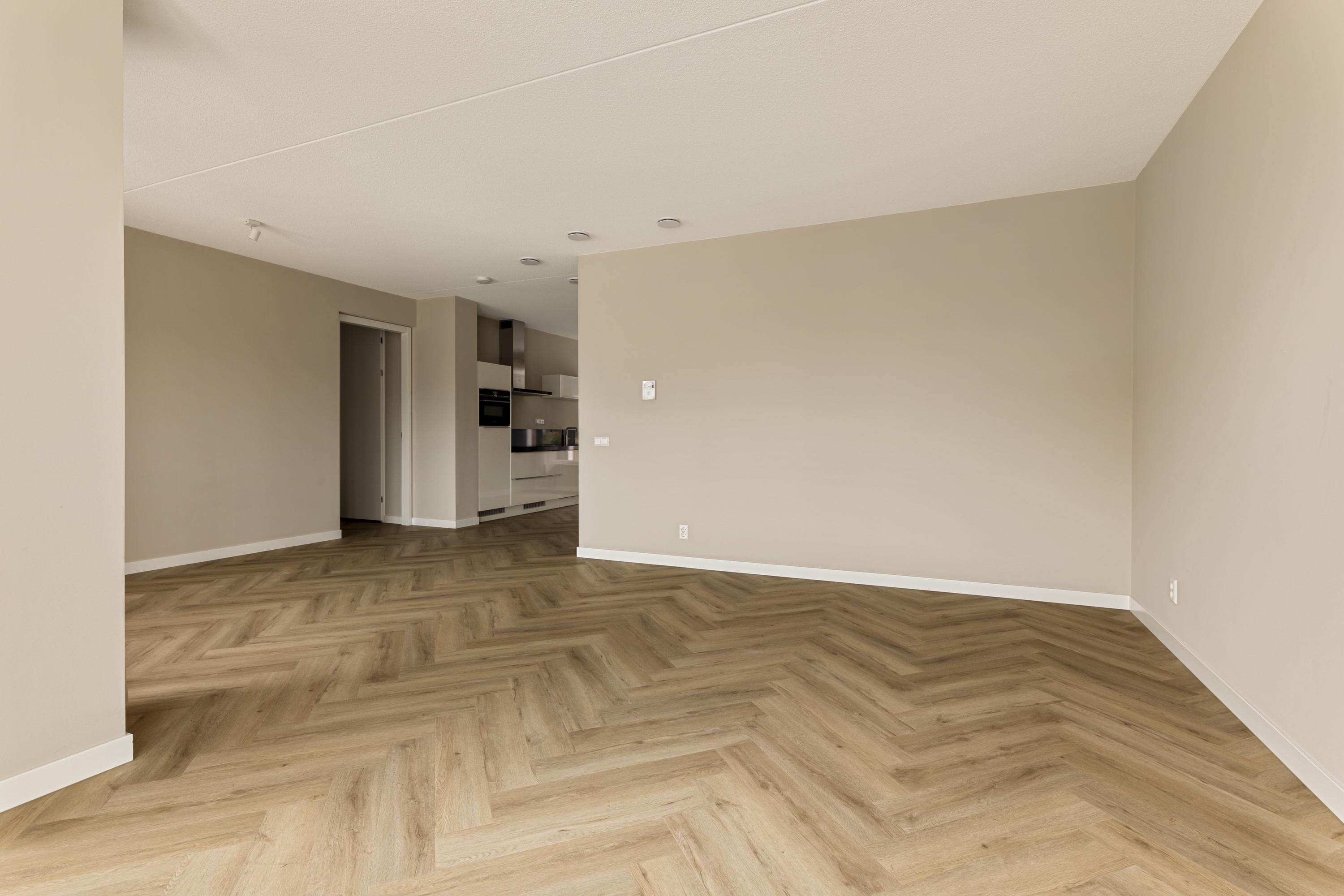 Appartement te huur: Mies Van Der Rohestraat 65, Hoofddorp