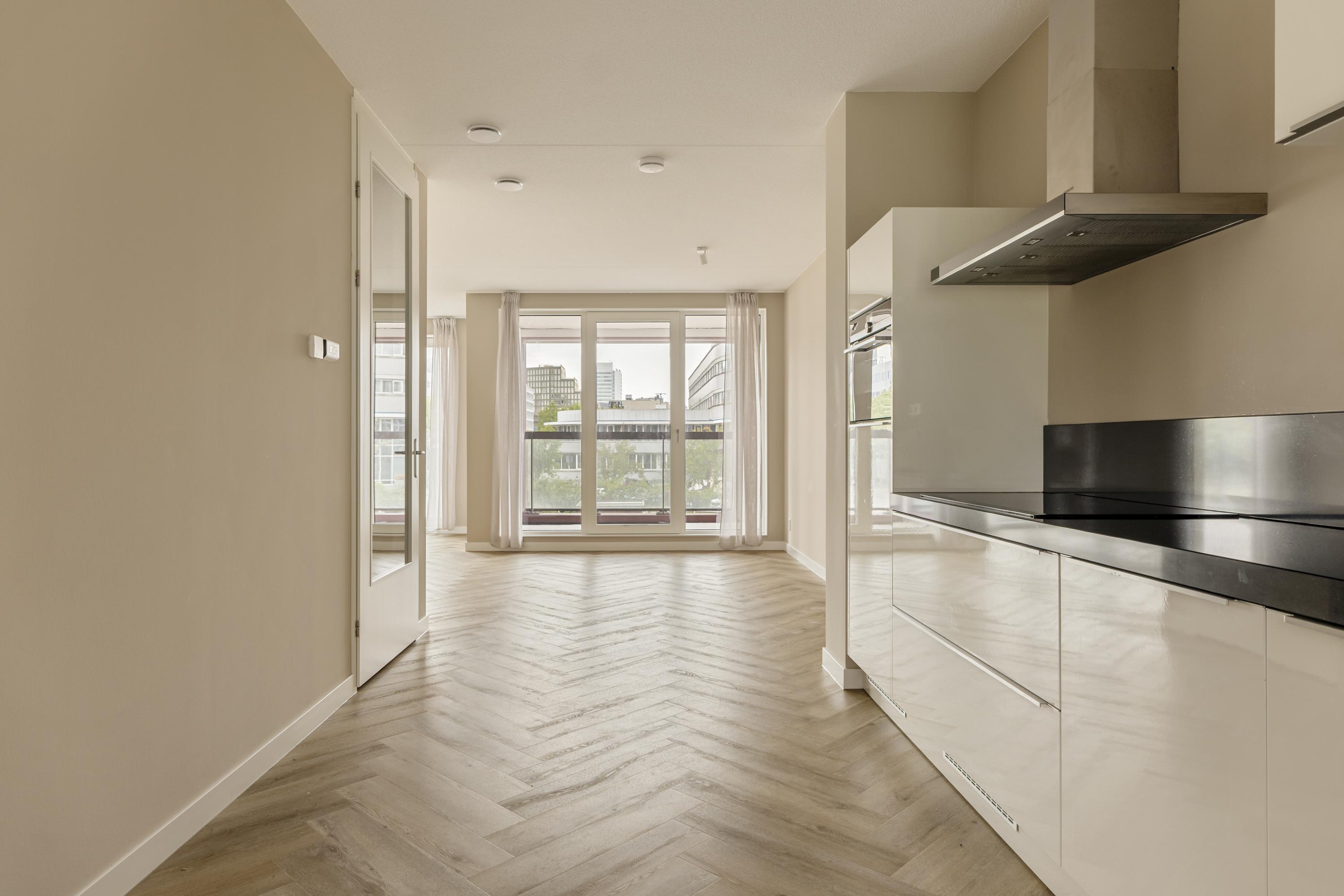 Appartement te huur: Mies Van Der Rohestraat 65, Hoofddorp