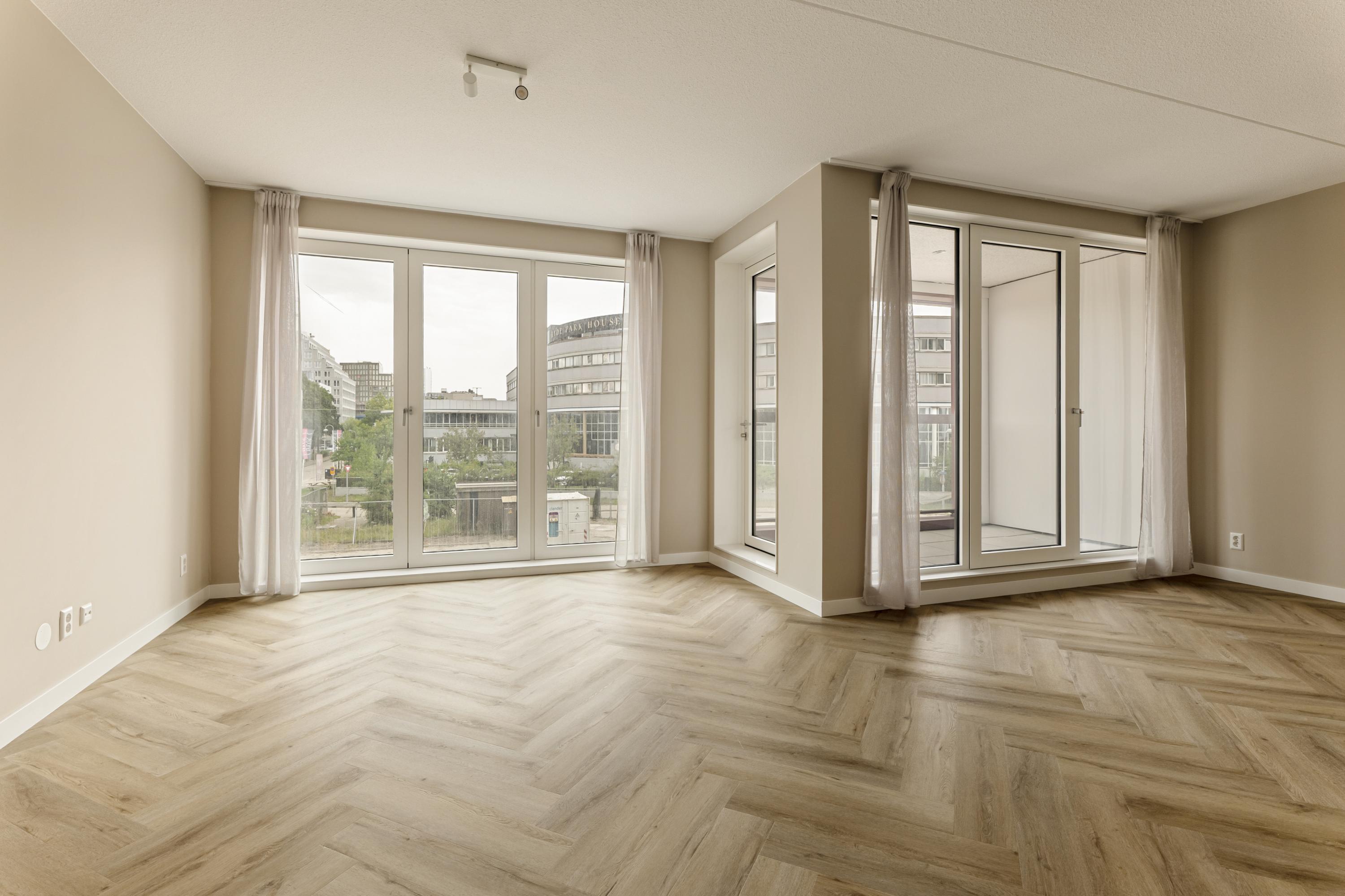 Appartement te huur: Mies Van Der Rohestraat 65, Hoofddorp