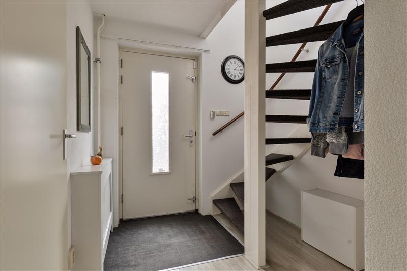 Twee-onder-één-kap te koop: De Landbouw 6, Ursem